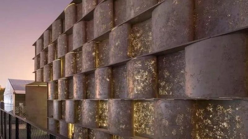 选择全国工装材料定制厂家，需要关注以下几个方面：